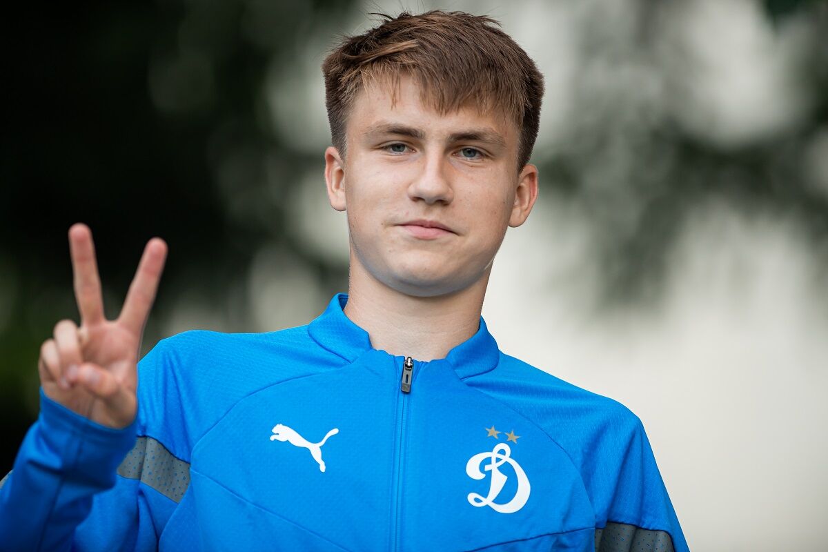Егору Смелову — 18!