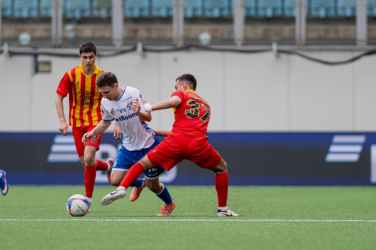 Динамовцы уступили дома «Алании»