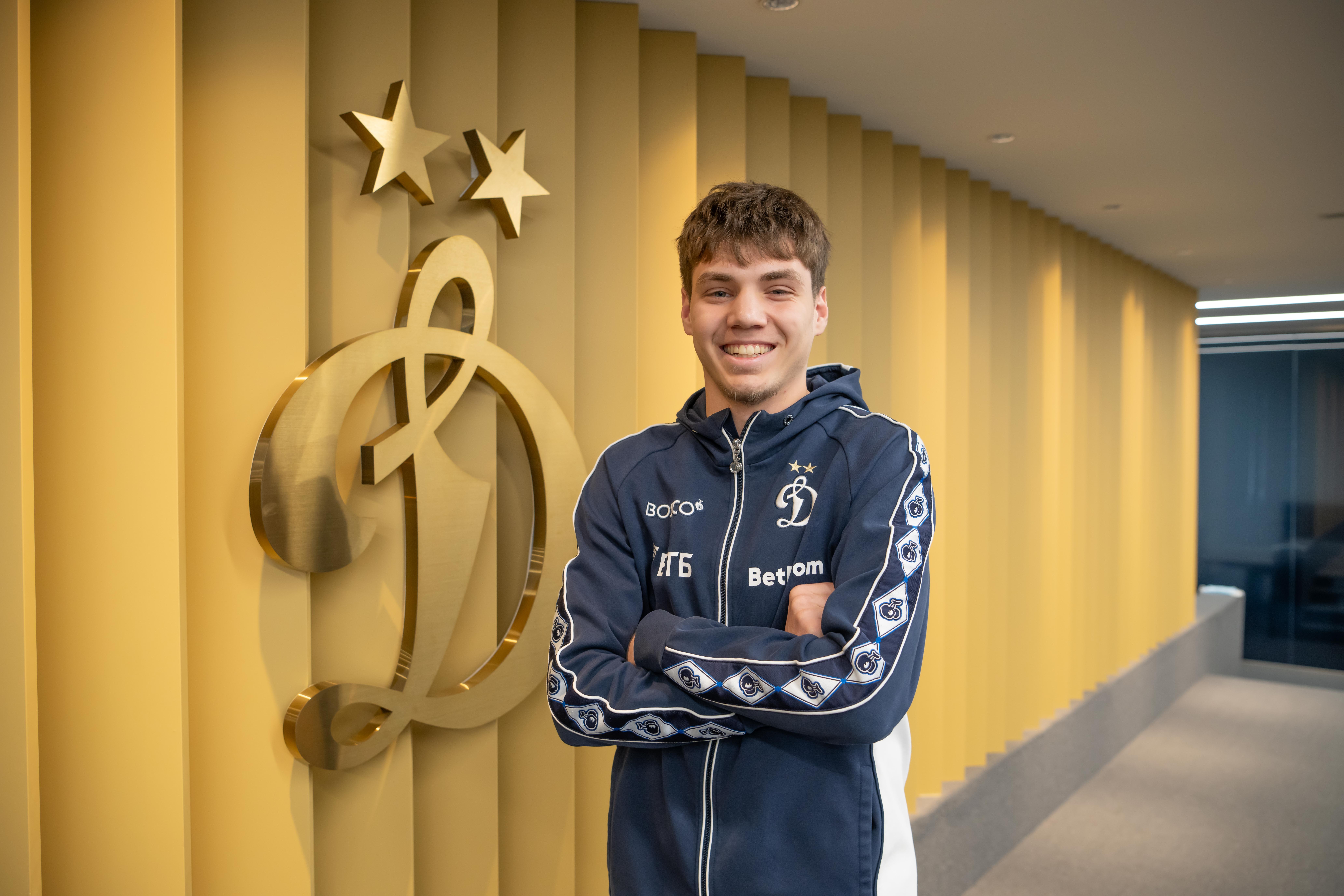 Гаджимагомед Халилулаев продлил контракт с «Динамо»